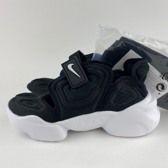 NEW Nike Aqua Rift With Socks - Picture 9 of 16